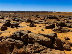 Shutterstock_2671155797_Sahara desert_Sahāras tuksnesis.jpg