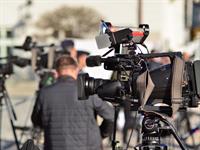 Grand Warszawski Shutterstock_reporters_reportieri.jpg