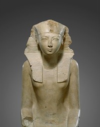 WIKI_20262406_Seated_Statue_of_Hatshepsut_MET_Hatshepsut2012.jpg