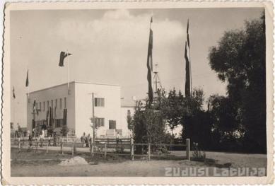 lībiešu tautas nams mazirbē 39.g..jpg