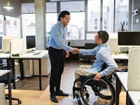 shutterstock_2654743679_businessmen shaking hands_biznesmeņu rokasspiediens.jpg