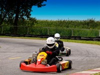 Shutterstock_74492803_racing with go-karts_sacīkstes ar kartingiem.jpg