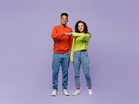 shutterstock_2275707789_friends couple_draugu pāris.jpg