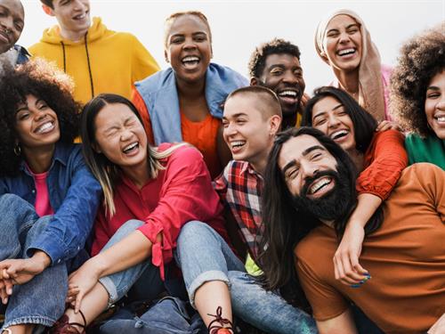 Shutterstock_2153359331_different people_dažādi cilvēki.jpg