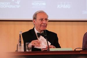 1 1024px-Maffesoli_2011.jpg