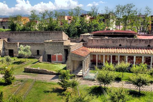 Gardens-Roman-Villa.jpg