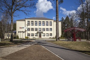 Laurenču sākumskola