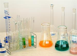 laboratory-1009178_1920.jpg