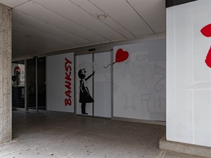 brunocoelho Shutterstock_Banksy exhibition in Ljubljana_Banksy izstāde Ljubljanā.jpg