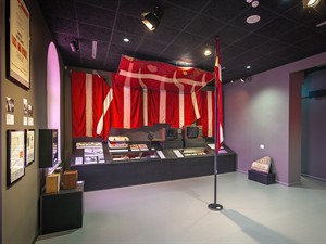 Diego Grandi Shutterstock_Latvian Independence Room at National History Museum of Latvia_Latvijas neatkarības zāle Latvijas Nacionālajā vēstures muzejā.jpg