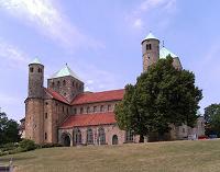 poi_144_500Hildesheim-St_Michaels_Church_outside.jpg