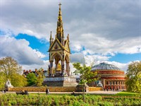 shutterstock_2472045521_Albert Memorial and Royal Albert Hall in London_Alberta memoriāls un Karaliskā Alberthola Londonā.jpg