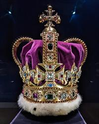 Saint_Edward's_Crown.jpg