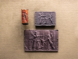 EWY Media Shutterstock_Mesopotamia stamps_Divupes zīmogi.jpg