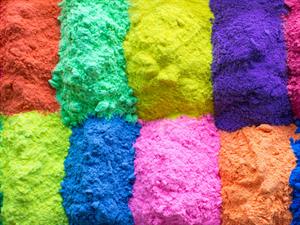 Shutterstock_1008321634_colour powder_krāsas pulveris.jpg