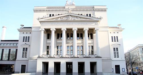 large_latvijas-nacionalas-operas-un-baleta-eka_828d829.jpg
