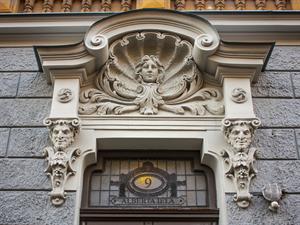 lindasky76 Shutterstock.jpg