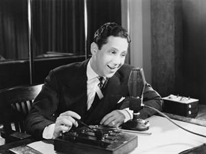 Shutterstock_94006846_talk radio_runā radio.jpg