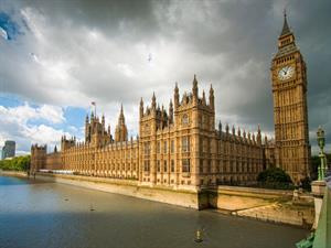 CassielMx Shutterstock_houses of parliament_Parlamenta mājas.jpg