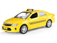 Shutterstock_1918057085_yellow toy car_dzeltena spēļu mašīna.jpg