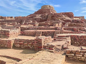 shutterstock_2289782479_Mohenjo Daro_Mohendžodaro.jpg