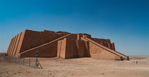 shutterstock_2656009901_Ziggurat of Ur_Ūras zikurāts.jpg