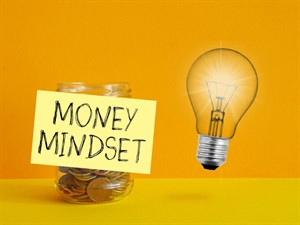 Shutterstock_2454617817_Money mindset_Naudas domāšana.jpg
