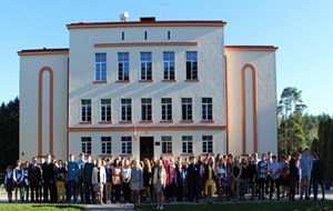 Dāvja Ozoliņa Apes pamatskola