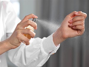 shutterstock_2507829491_perfume_smaržas.jpg
