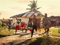 shutterstock_2264918939_African children_Āfrikāņu bērni.jpg