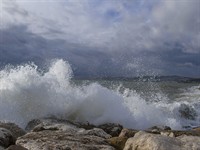 shutterstock_2727181039_sea waves_jūras viļņi.jpg