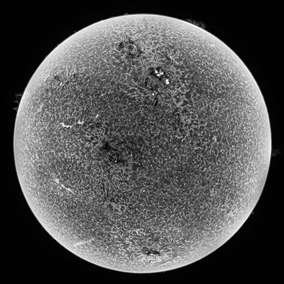 shutterstock_2314242209_shot of the sun solar disk chromosphere layer through a telescope_Saules hromosfēras skats caur teleskopu.jpg