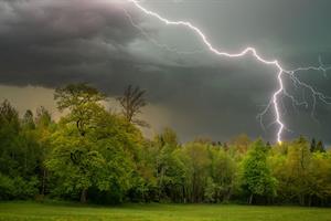thunderstorm-6274575_960_720.jpg