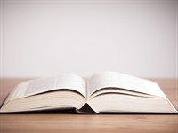 Shutterstock_219977896_book_grāmata (1).jpg