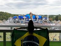 Jaqueline Naomy Shutterstock_Brazilian girl on Tomorrowland festival_Brazīliete festivālā.jpg