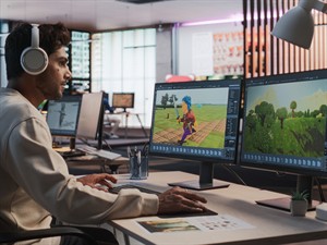 shutterstock_2437129237_Game Designer_Video spēļu dizaineris.jpg