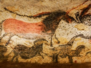 thipjang Shutterstock_petroglyphs lascaux_petroglifi Lasko alā.jpg