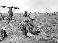 British_infantry_Morval_25_September_1916.jpg