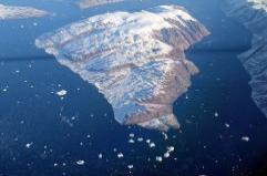 757px-Greenland_Island.jpg