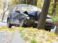 shutterstock_158218337_car crash_negadījums uz ceļa.jpg