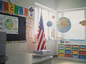 shutterstock_2670593505_American Elementary School_Sākumskola Amerikā.jpg