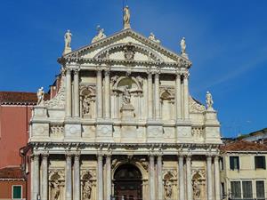 Marta navarroP Shutterstock.jpg