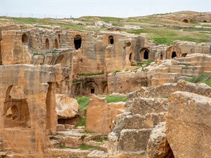 shutterstock_2311788785_mesopotamia_mezopotāmija.jpg