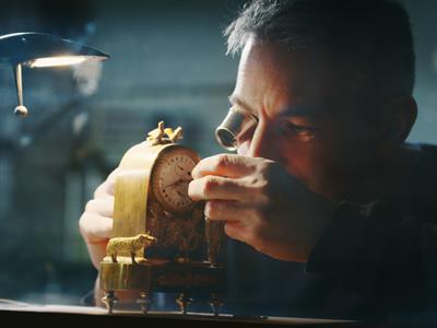 Shutterstock_1329899882_watchmaker_pulksteņu meistars.jpg