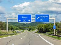 Shutterstock_708746608_road signs_ceļa zīmes.jpg