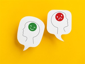 shutterstock_2686663151_positive and negative mindset_Pozitīvs un negatīvs domāšanas veids.jpg
