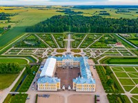 shutterstock_2436282529_Rundale palace_Rundāles pils.jpg