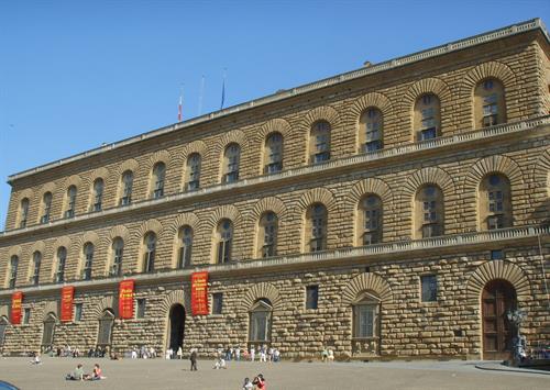 Palazzo_pitti_corpo_centrale.jpg