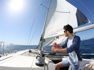 shutterstock_187701257_sailing_burāšana.jpg