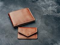 shutterstock_1814560610_leather wallet_ādas maks.jpg
